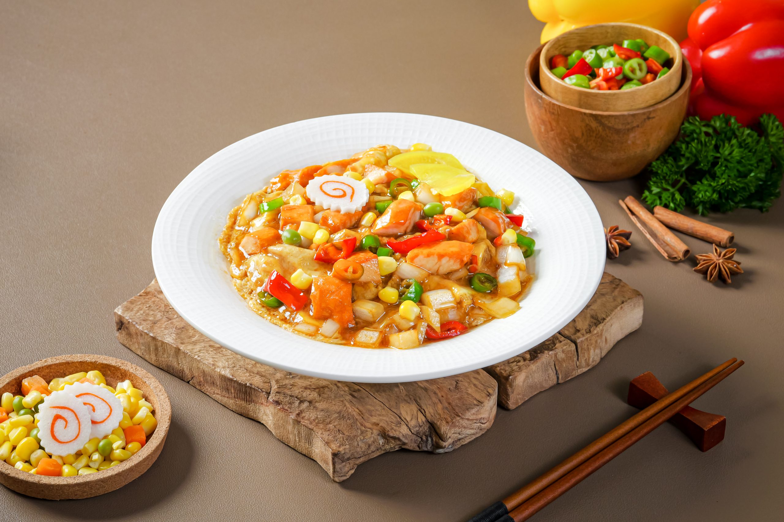 奥尔良鸡丁滑蛋饭
